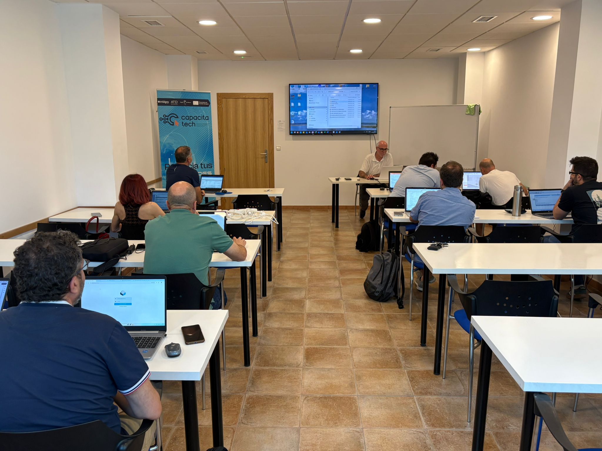 Éxito en la celebración del Curso de Energía Fotovoltaica organizado por el COITTRM y ACARMITT en colaboración con Fundación Integra